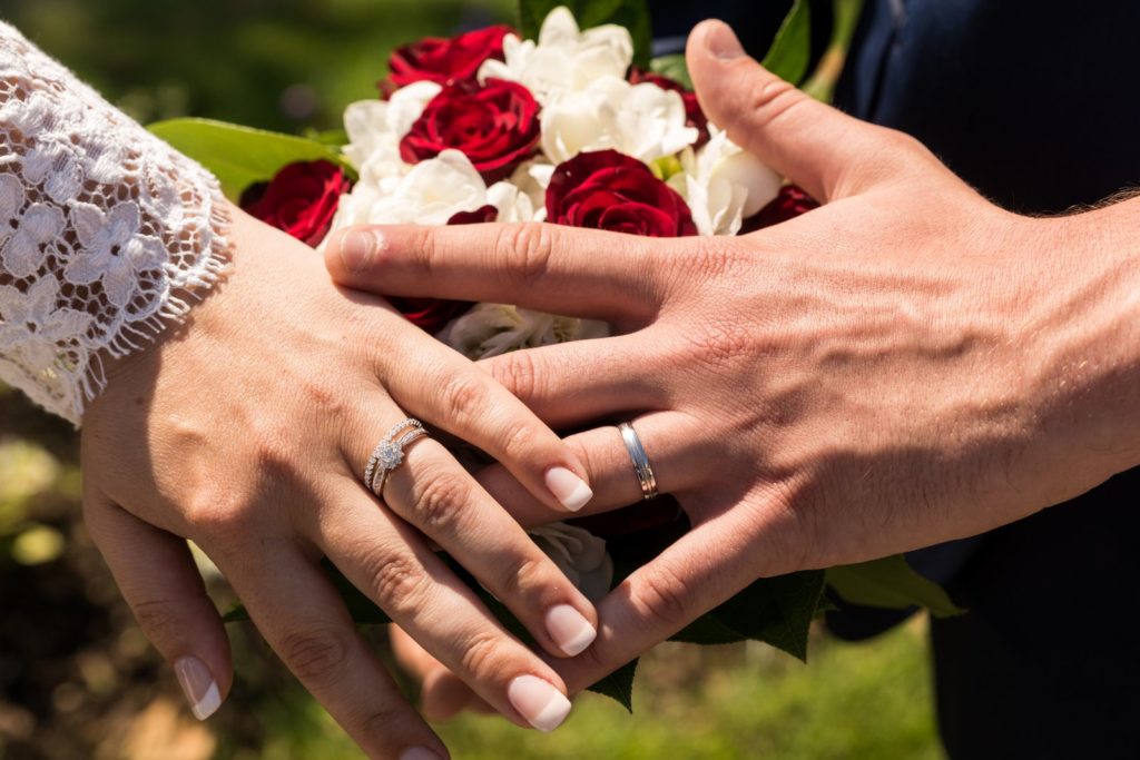mains alliances bouquet